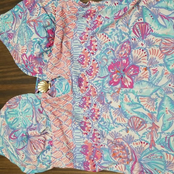 Lilly Pulitzer Seashell One Piece Halter Swimsuit Size Medium - Picture 2 of 5